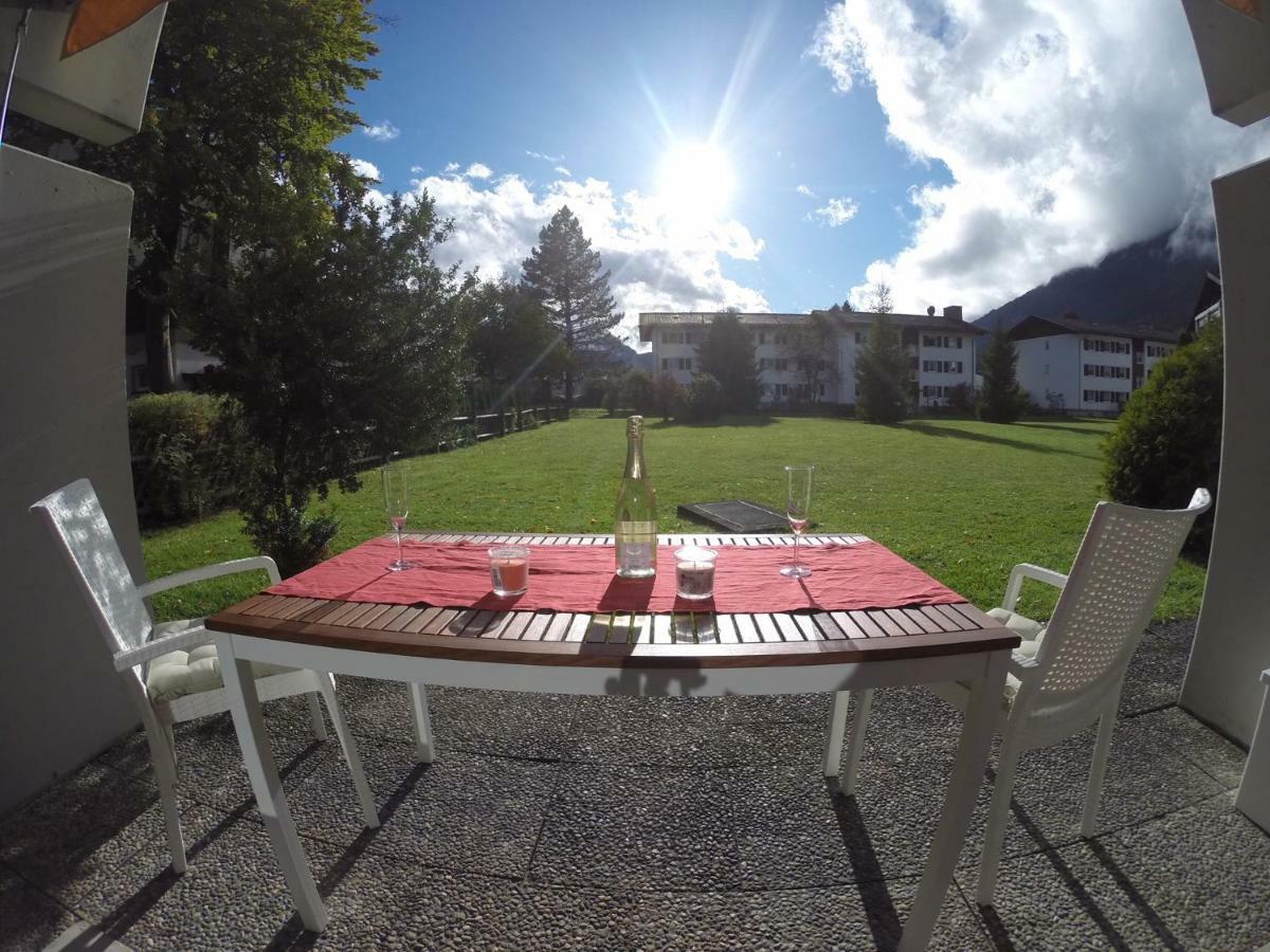 Central Garden-mountain Apartment *